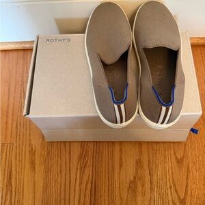 Rothy's Men's Tan and Blue Slip-On Loafers